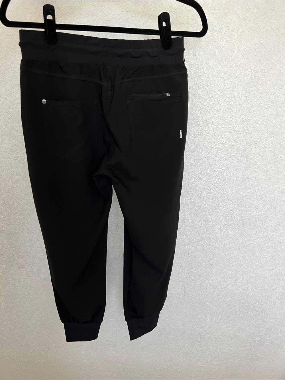 Vuori Black Athletic Jogger Pants - Picture 3 of 4